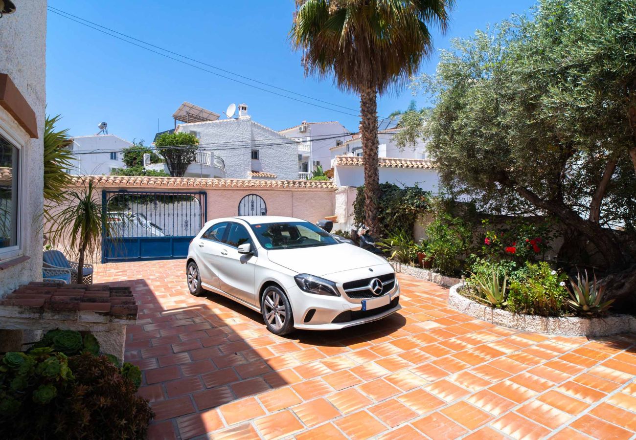 Ferienwohnung in Nerja - Chimenea 15 Private Pool and Parking by Casasol 