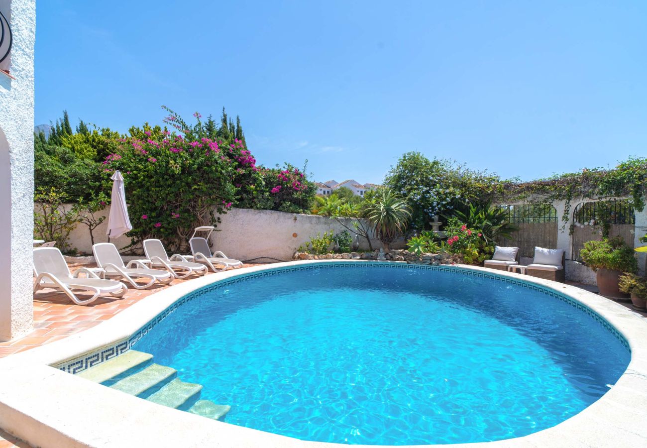 Ferienwohnung in Nerja - Chimenea 15 Private Pool and Parking by Casasol 