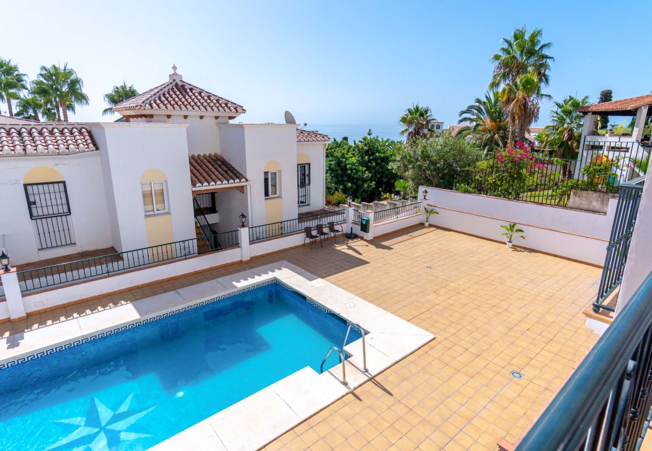 Ferienwohnung in Nerja - Chimenea Pinar 2 Apartment by Casasol 