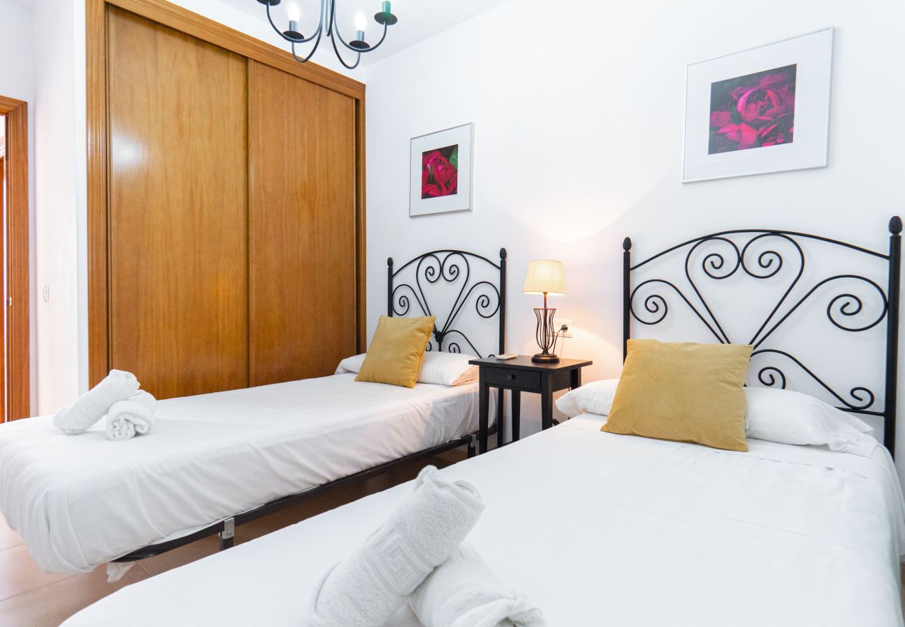 Ferienwohnung in Nerja - Chimenea Pinar 2 Apartment by Casasol 