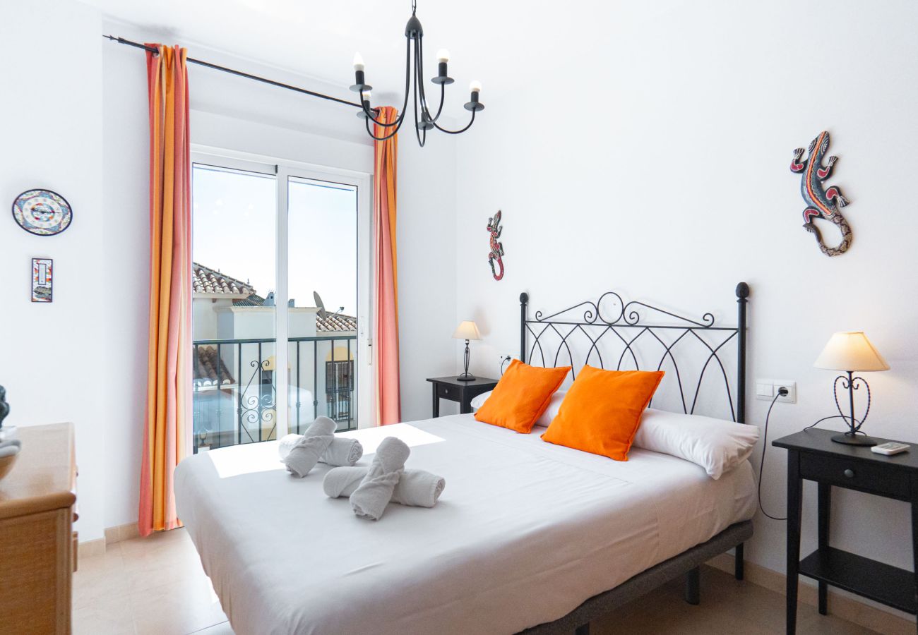 Ferienwohnung in Nerja - Chimenea Pinar 2 Apartment by Casasol 