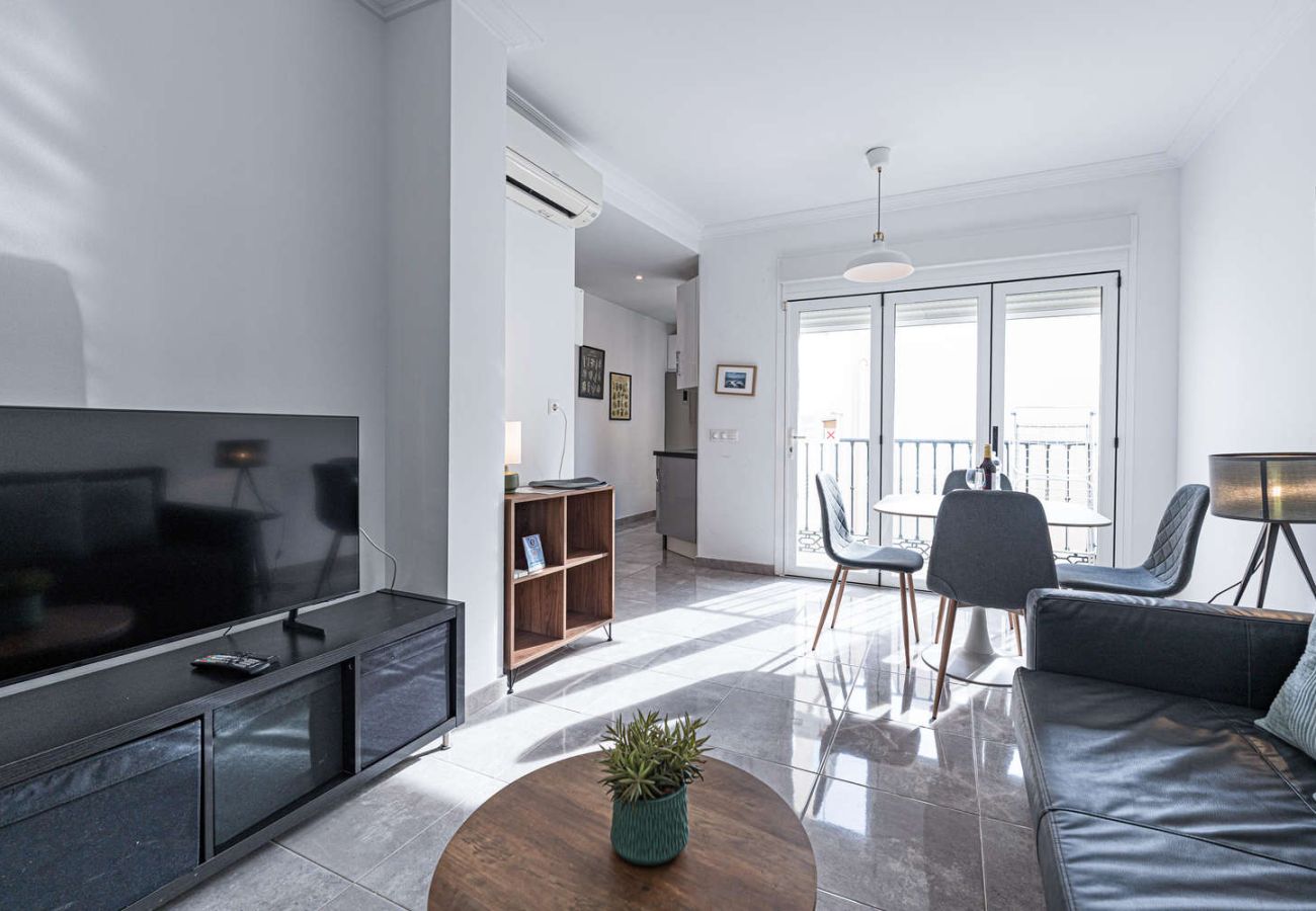 Torrecilla Strand in Nerja, nur 100 Meter von der Unterkunft entfernt.