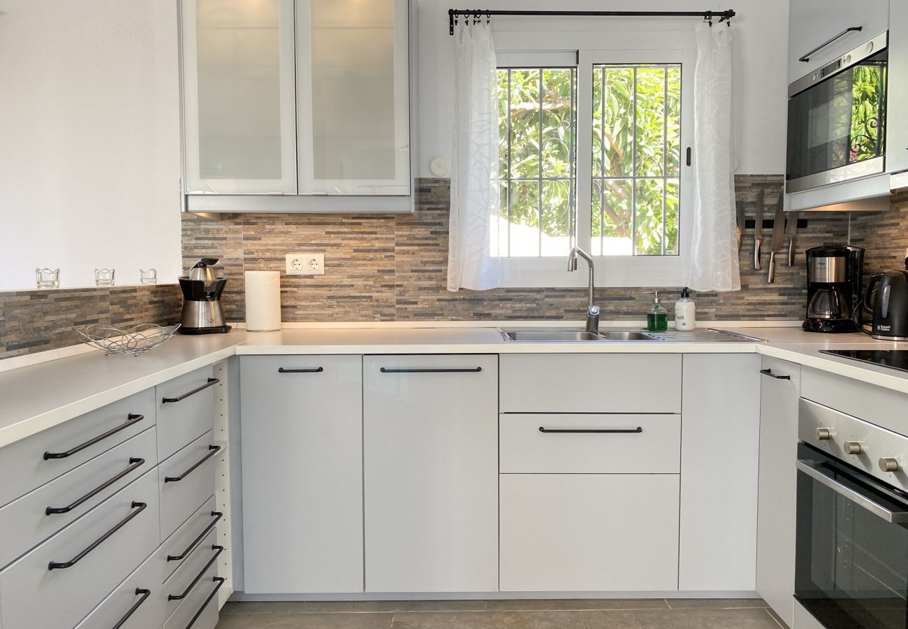 Doppelhaushälfte in Nerja - Casa Lovisa Private Pool by Casasol 