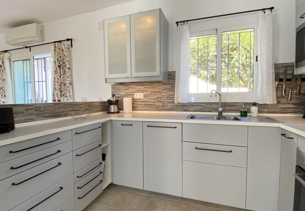 Doppelhaushälfte in Nerja - Casa Lovisa Private Pool by Casasol 