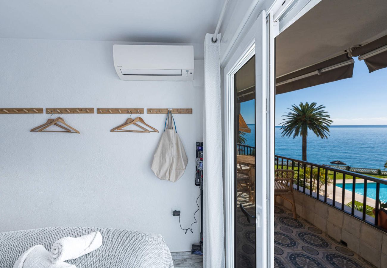 Meerblick vom Schlafzimmer der Ferienwohnung Acapulco Playa 302