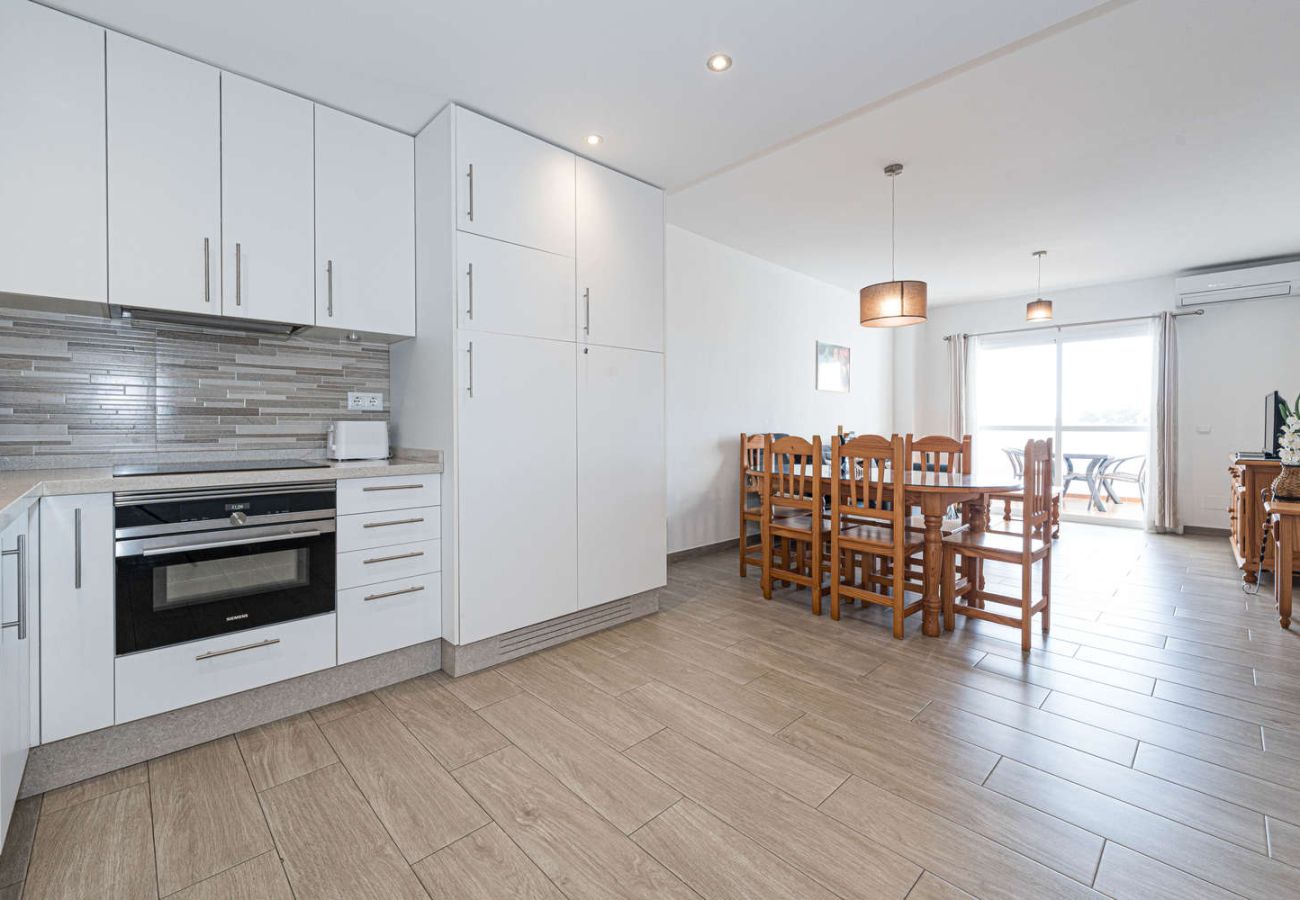 Ferienwohnung in Nerja - Ferienwohnung Valparaiso 1B am Burriana Strand mit Pool und 2 Badezimmern