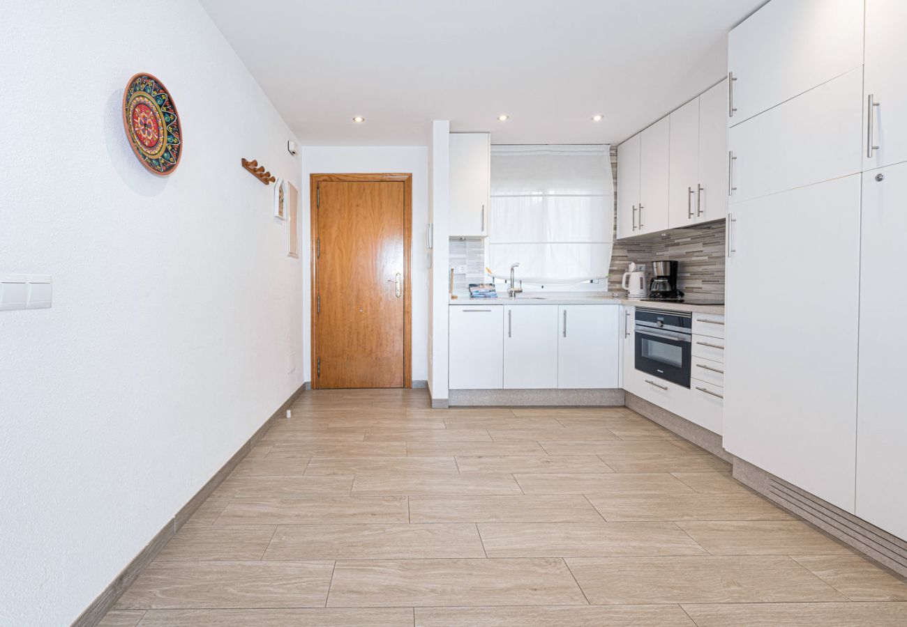 Ferienwohnung in Nerja - Ferienwohnung Valparaiso 1B am Burriana Strand mit Pool und 2 Badezimmern