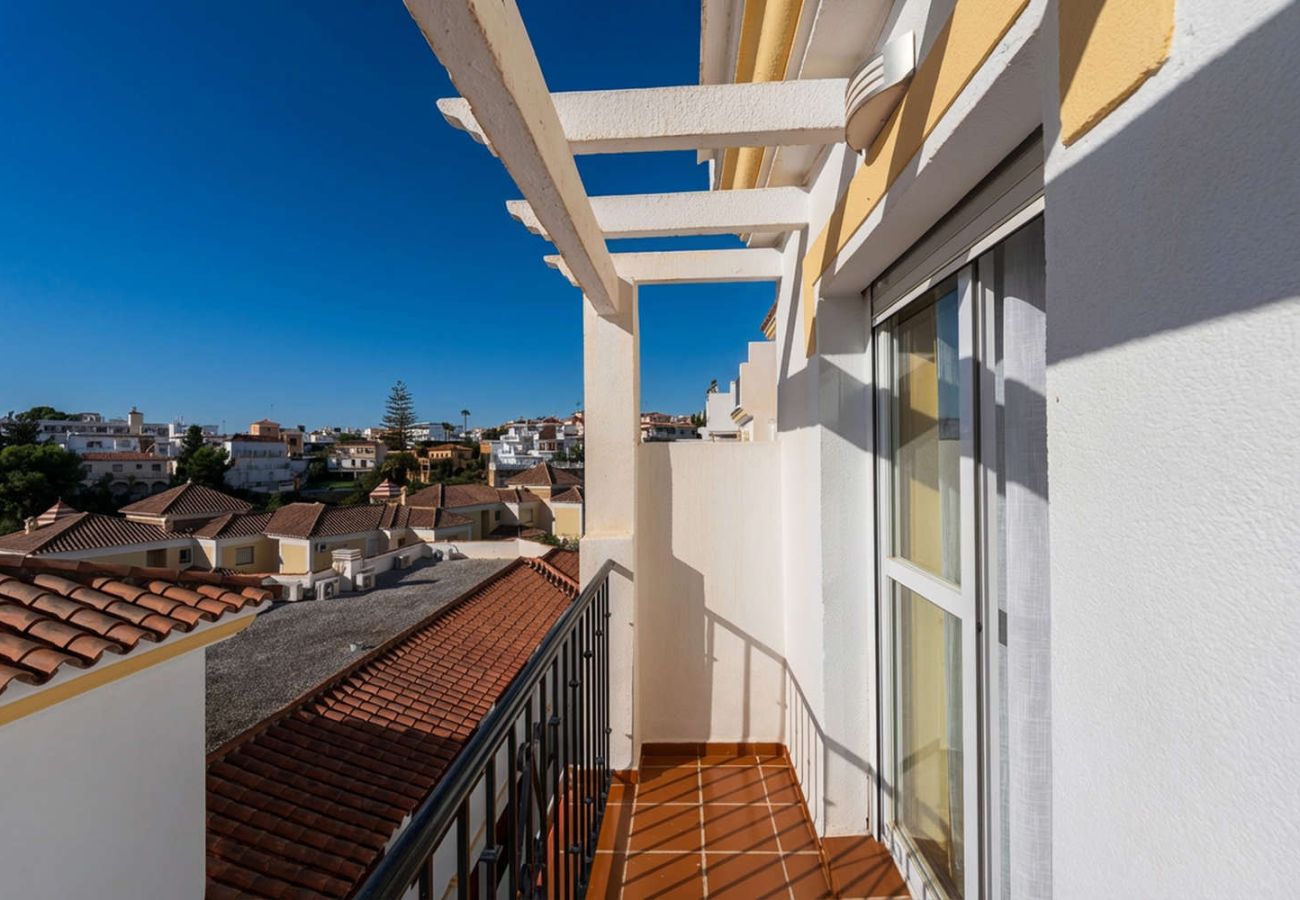 Ferienwohnung in Nerja - Ferienwohnung Valparaiso 1B am Burriana Strand mit Pool und 2 Badezimmern
