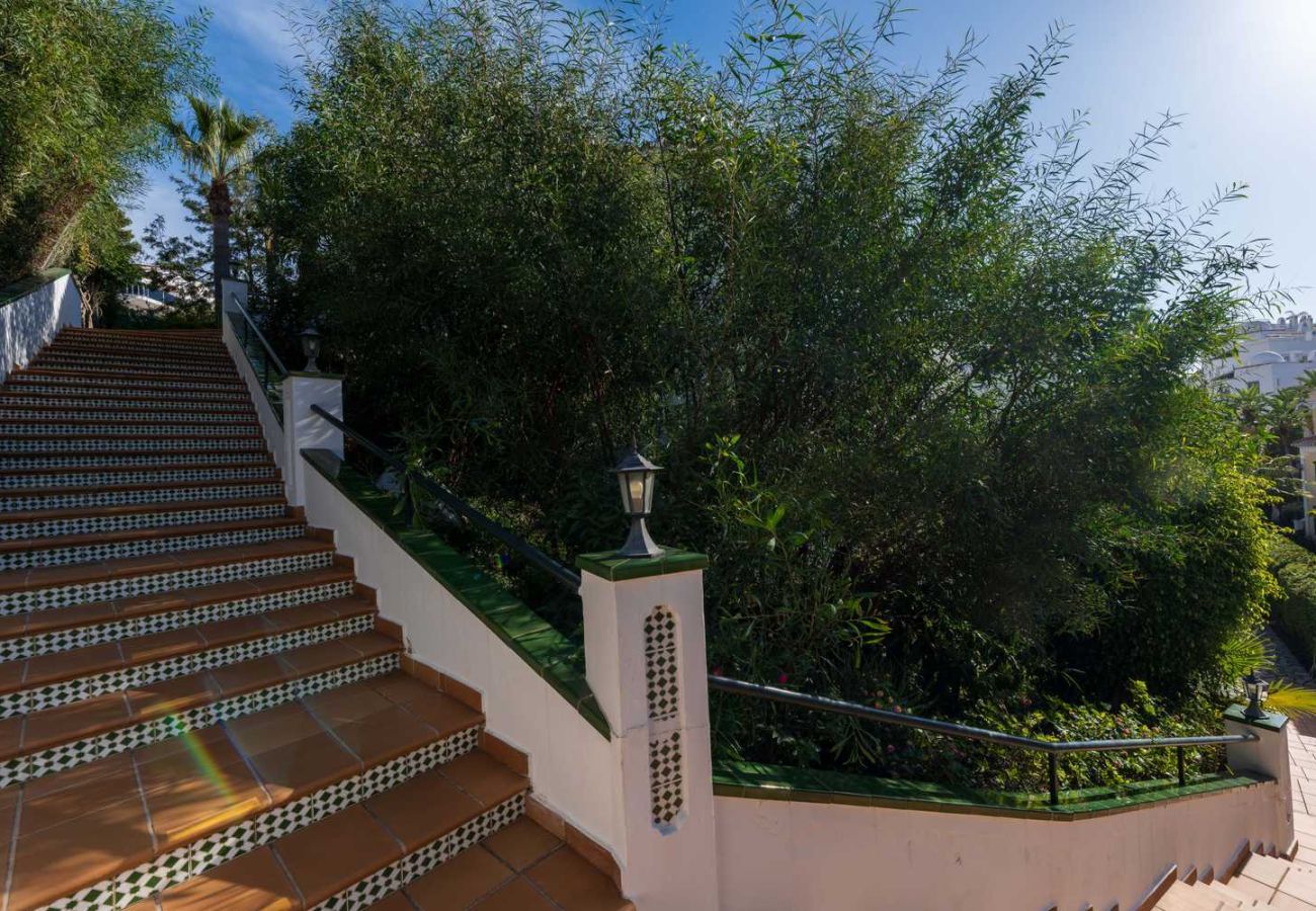 Ferienwohnung in Nerja - Ferienwohnung Valparaiso 1B am Burriana Strand mit Pool und 2 Badezimmern