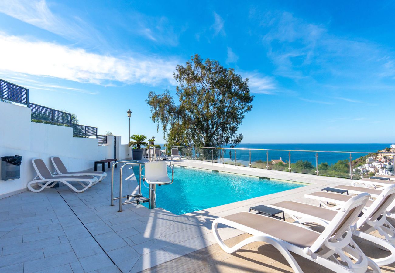 Ferienwohnung in Nerja - Penthouse Balcon del Mar 121 by Casasol 