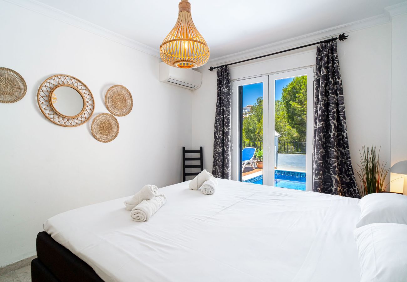 Villa in Nerja - Aljamar 4A Burriana Beach by Casasol 
