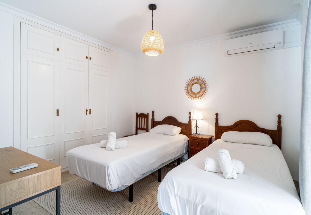 Villa in Nerja - Aljamar 4A Burriana Beach by Casasol 