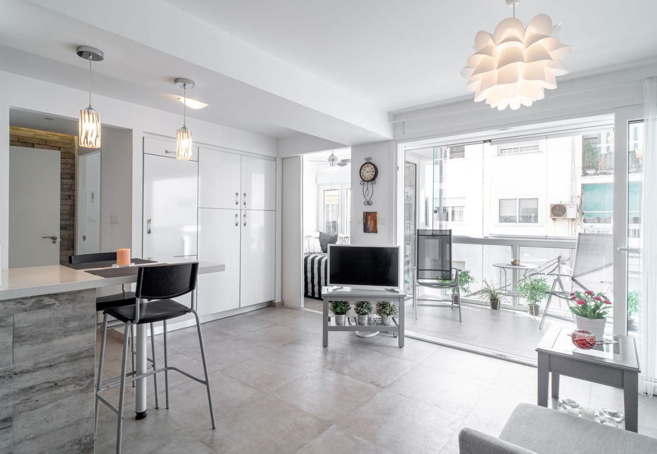 Ferienwohnung in Nerja - Apartamento Urban Suite by Casasol 