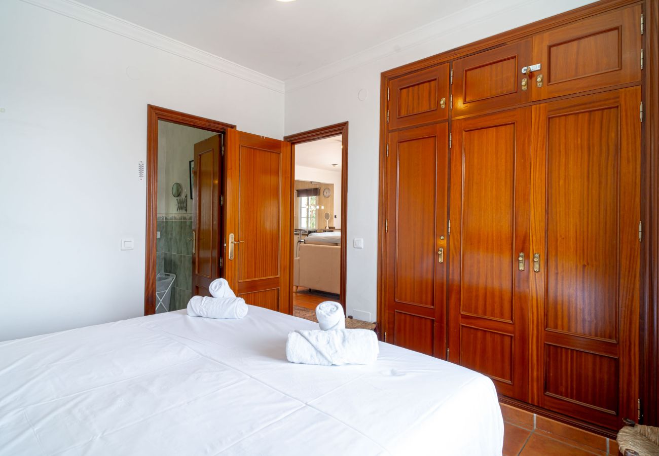 Villa in Torrox Costa - Villa Calidum: Villa mit privatem Pool in Nerja