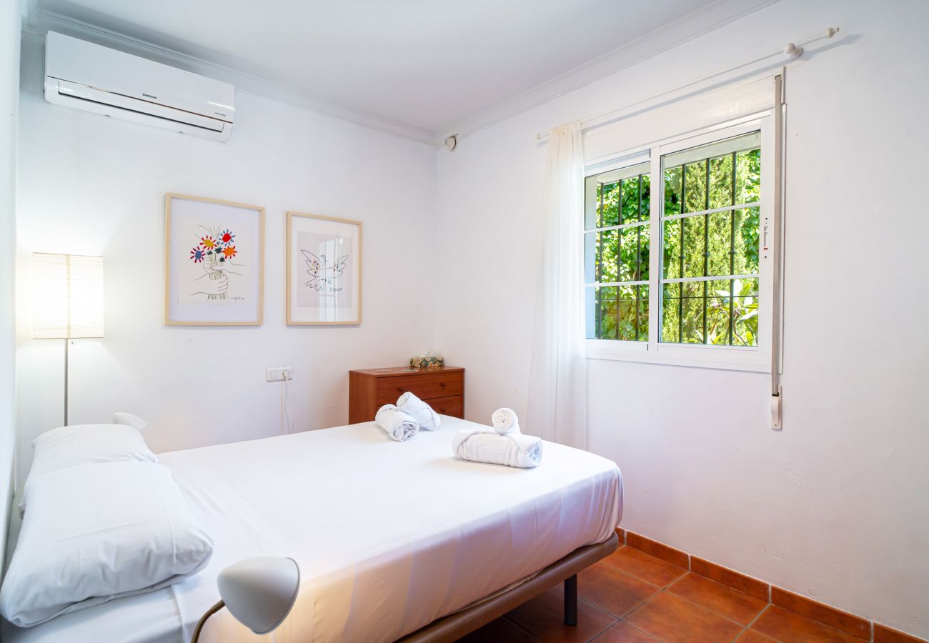 Villa in Torrox Costa - Villa Calidum: Villa mit privatem Pool in Nerja