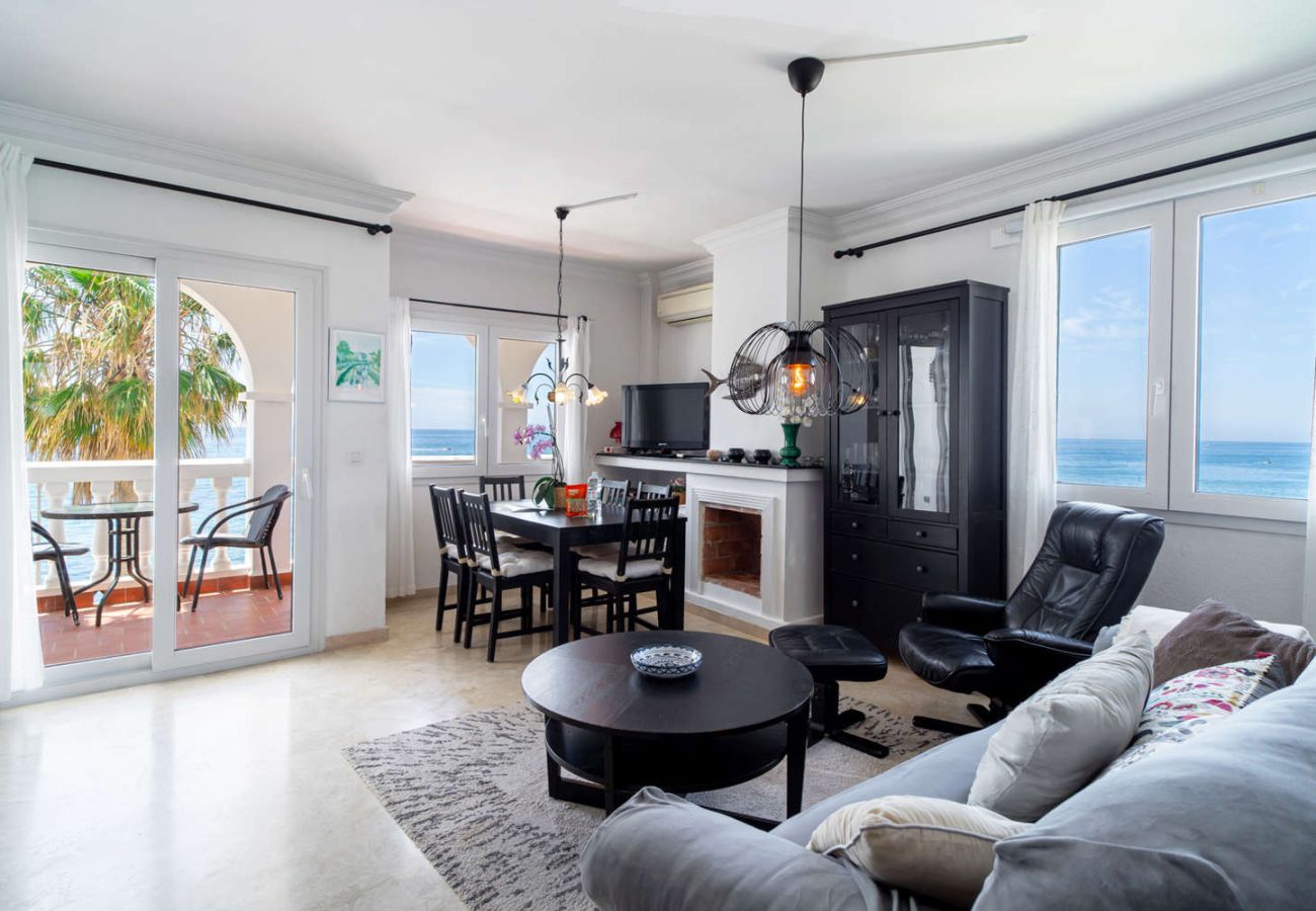 Ferienwohnung in Nerja - Stella Maris Beachfront 2J by Casasol 