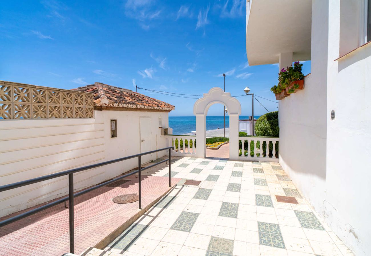 Ferienwohnung in Nerja - Stella Maris Beachfront 2J by Casasol 