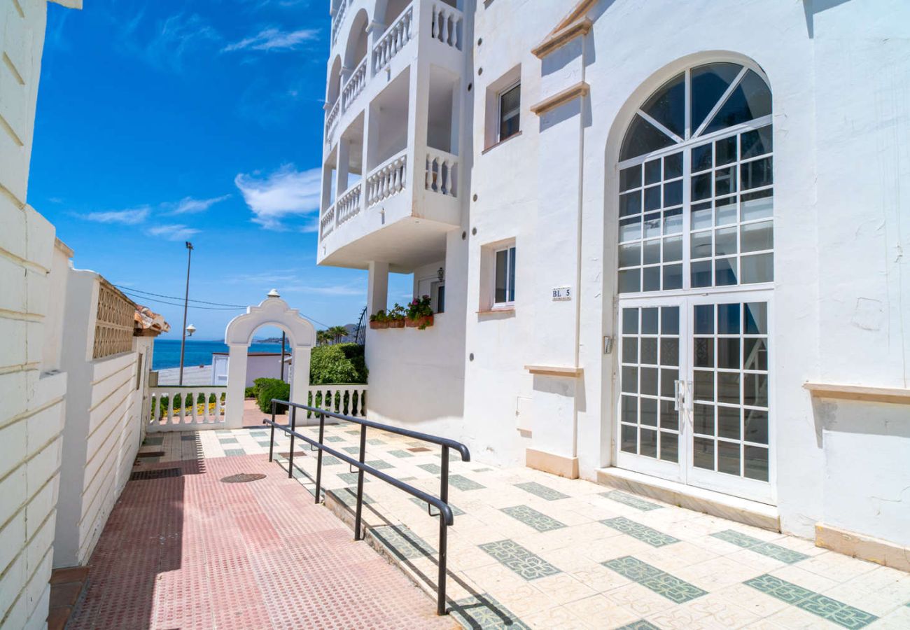 Ferienwohnung in Nerja - Stella Maris Beachfront 2J by Casasol 