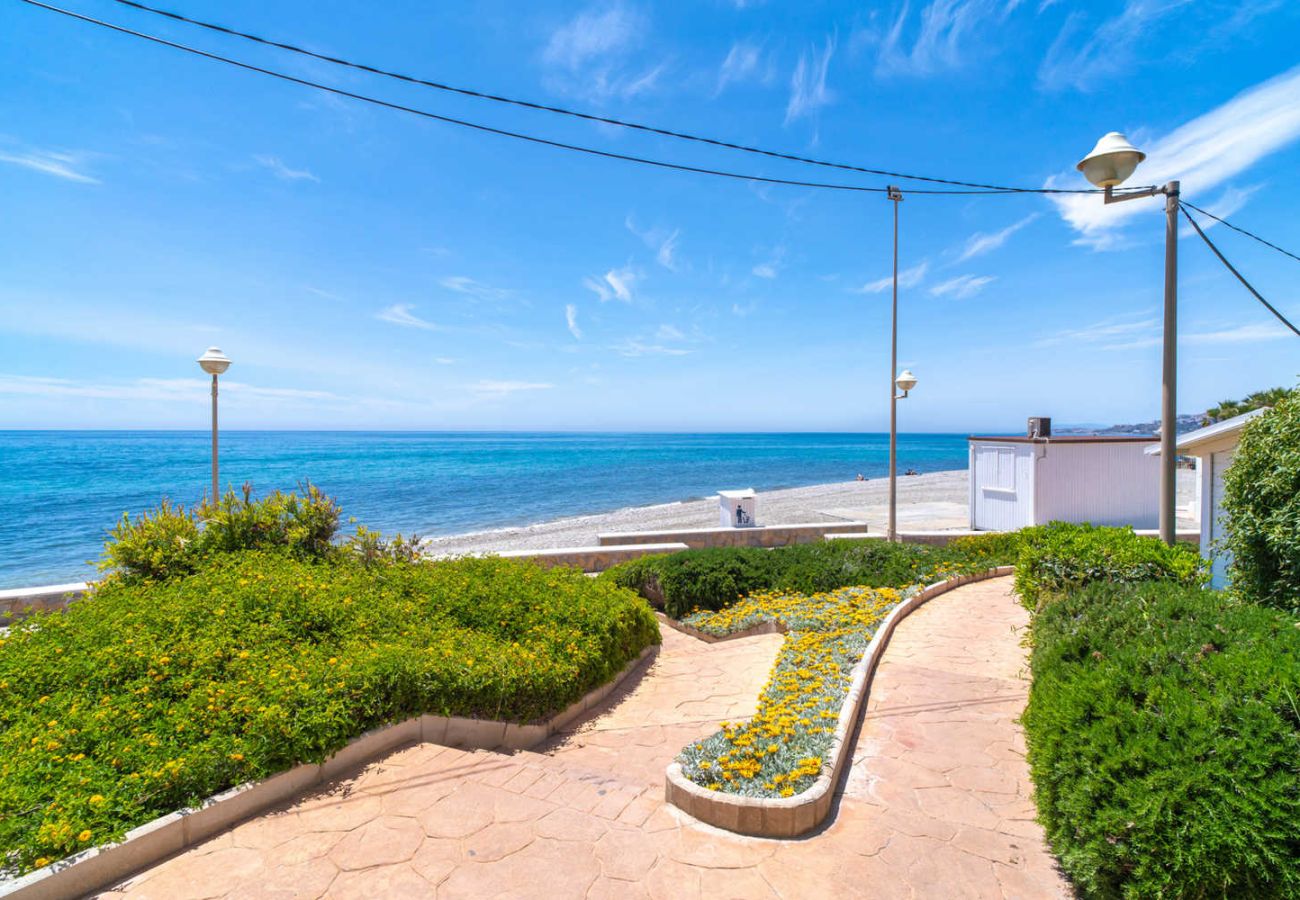 Ferienwohnung in Nerja - Stella Maris Beachfront 2J by Casasol 