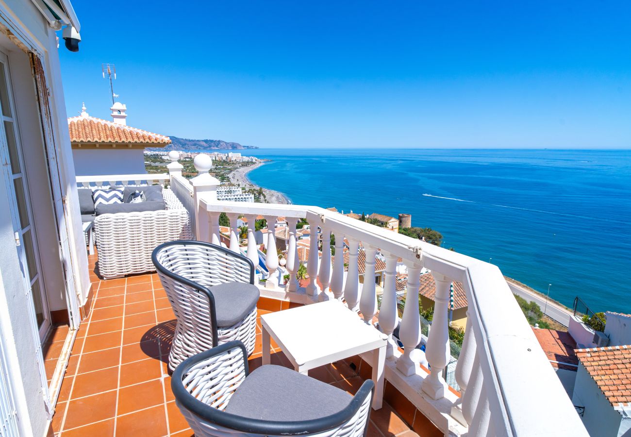 Villa in Nerja - Villa Vista Deluxe by Casasol