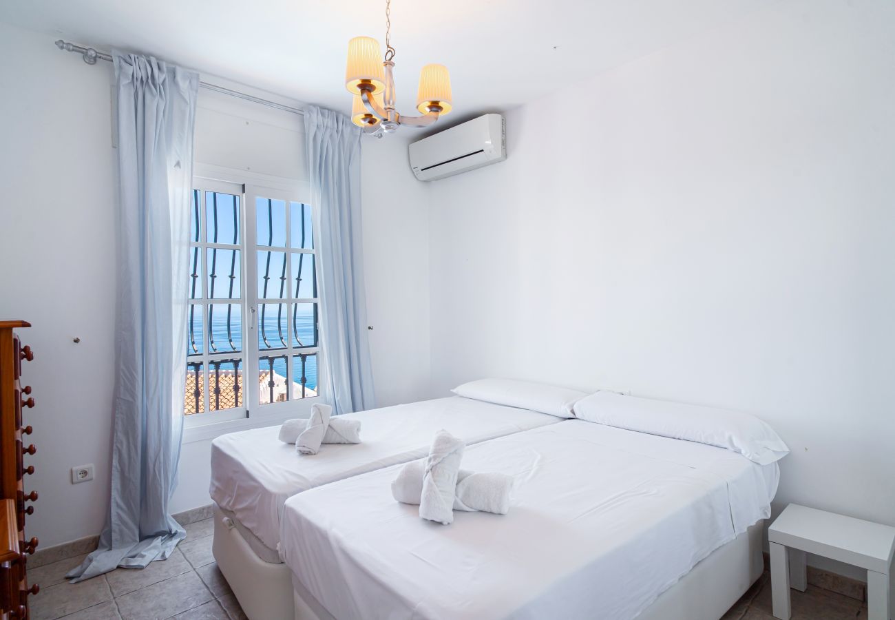 Villa in Nerja - Villa Vista Deluxe by Casasol