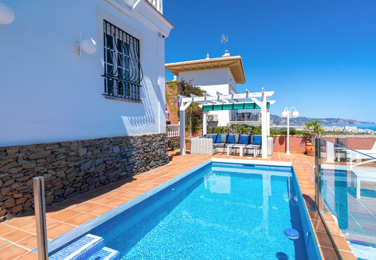 Villa in Nerja - Villa Vista Deluxe by Casasol