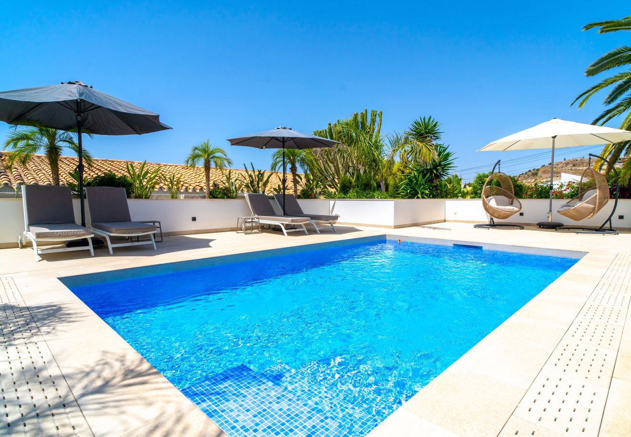 Villa in Nerja - Villa Grand Pool Terrace by Casasol