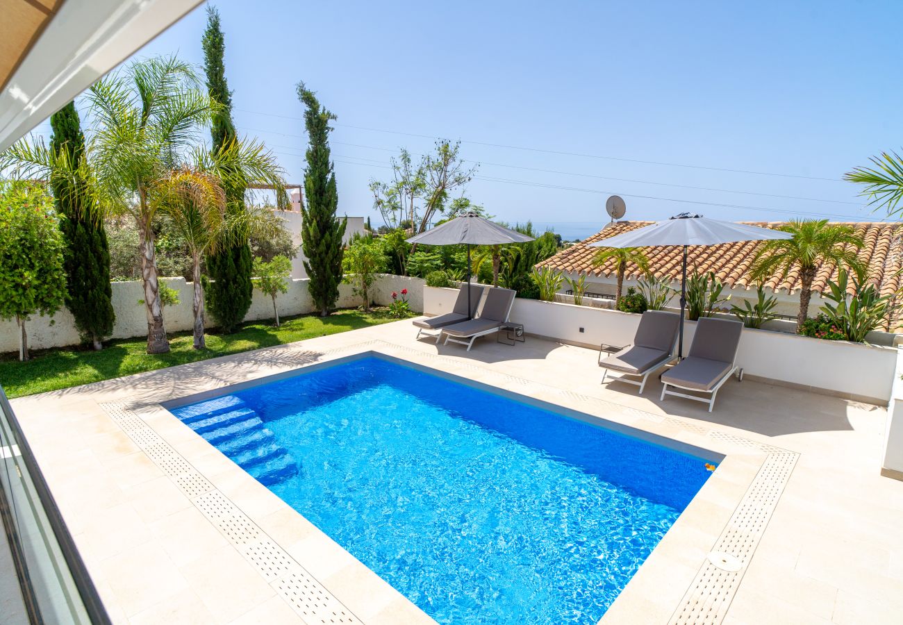 Villa in Nerja - Villa Grand Pool Terrace by Casasol