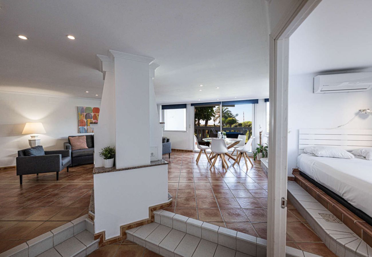 Ferienwohnung in Nerja - Stella Maris Nerja Beachfront Apartment, Sea View 