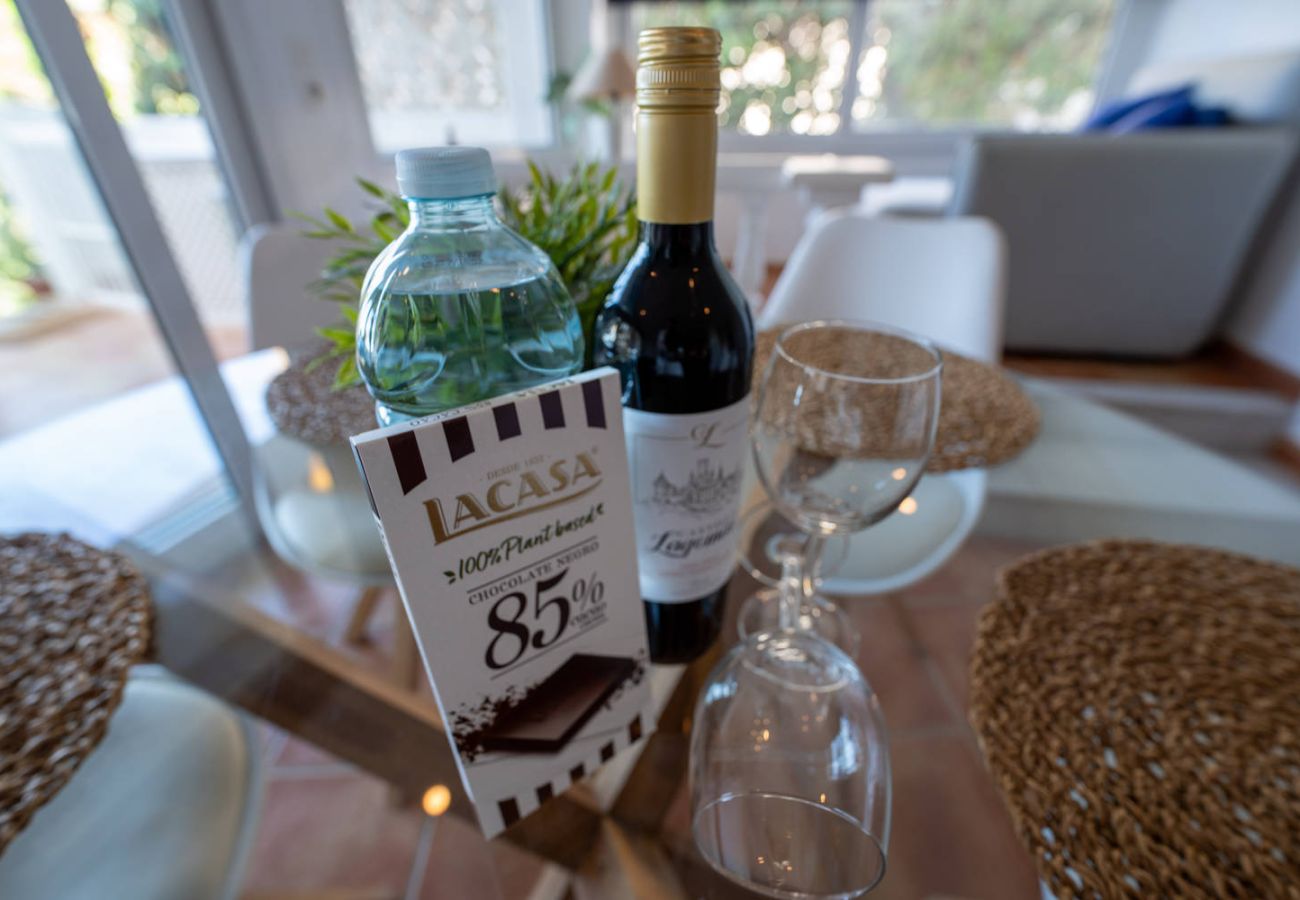 Ferienwohnung in Nerja - Stella Maris Nerja Beachfront Apartment, Sea View 