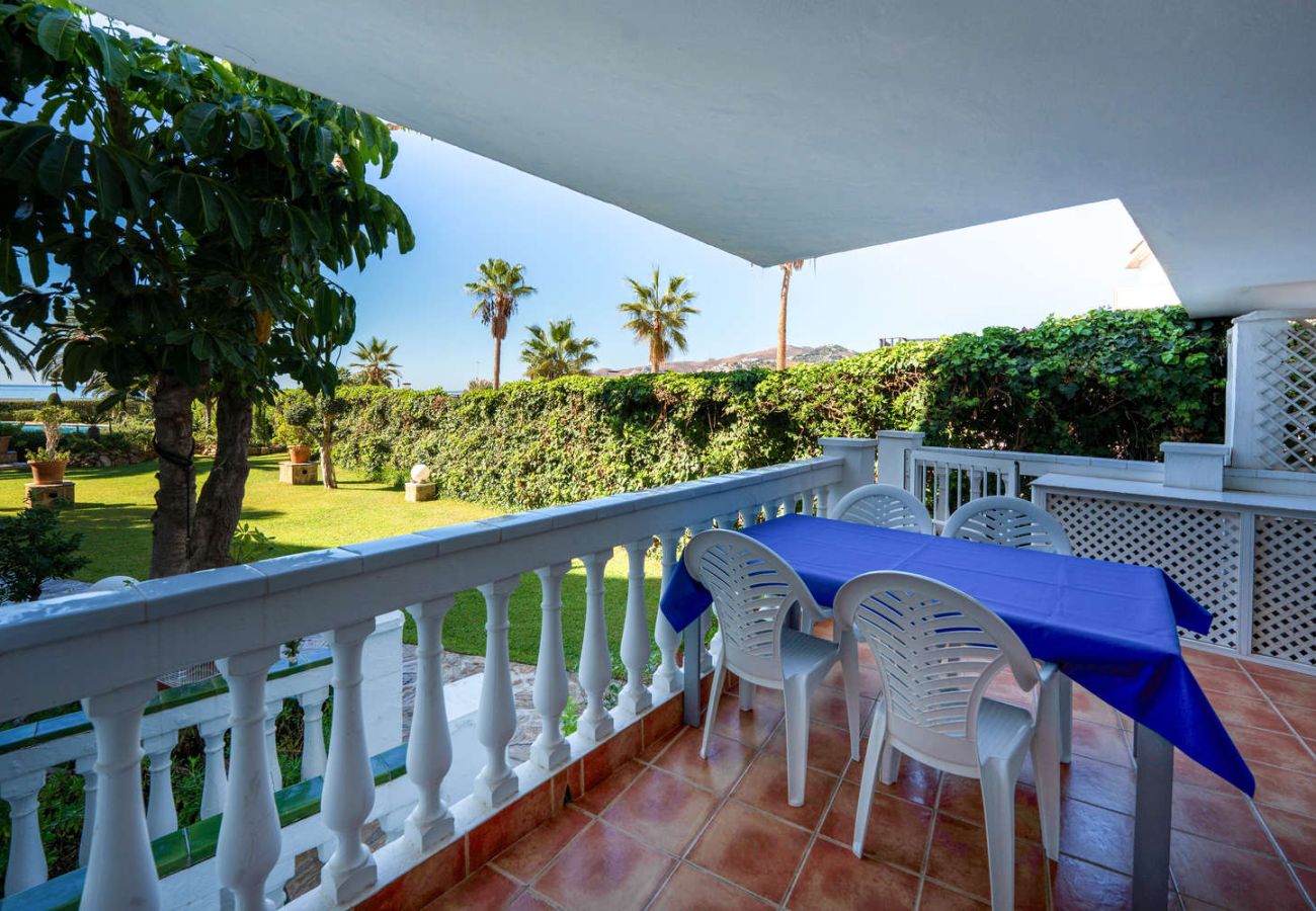 Ferienwohnung in Nerja - Stella Maris Nerja Beachfront Apartment, Sea View 