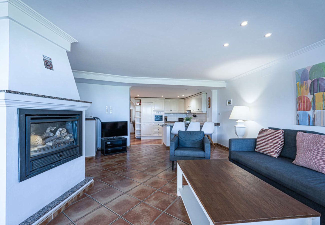 Ferienwohnung in Nerja - Stella Maris Nerja Beachfront Apartment, Sea View 