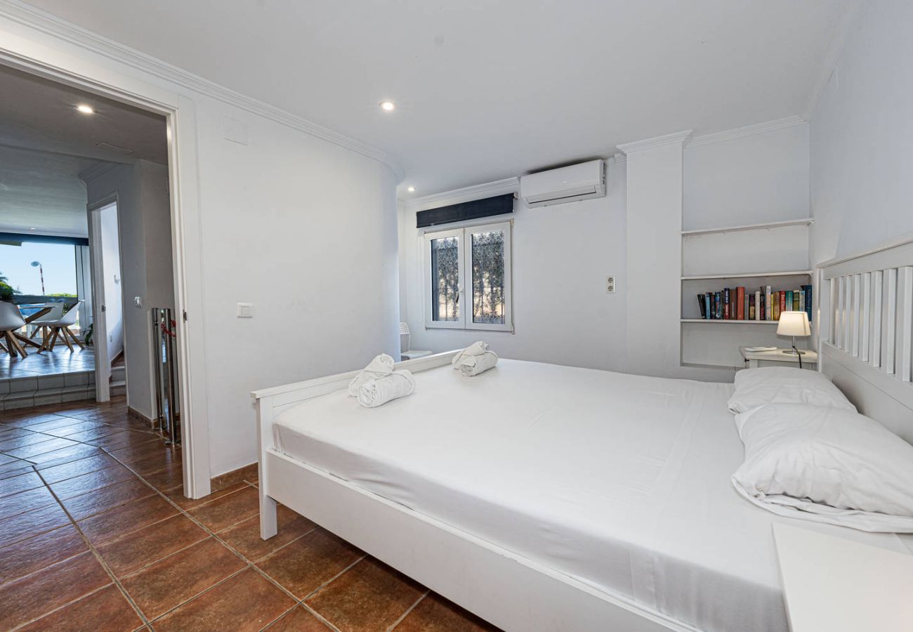 Ferienwohnung in Nerja - Stella Maris Nerja Beachfront Apartment, Sea View 