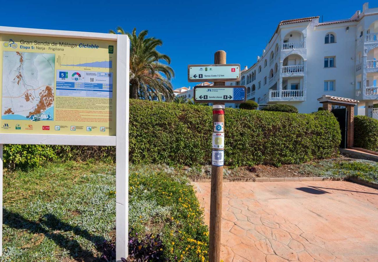 Ferienwohnung in Nerja - Stella Maris Nerja Beachfront Apartment, Sea View 