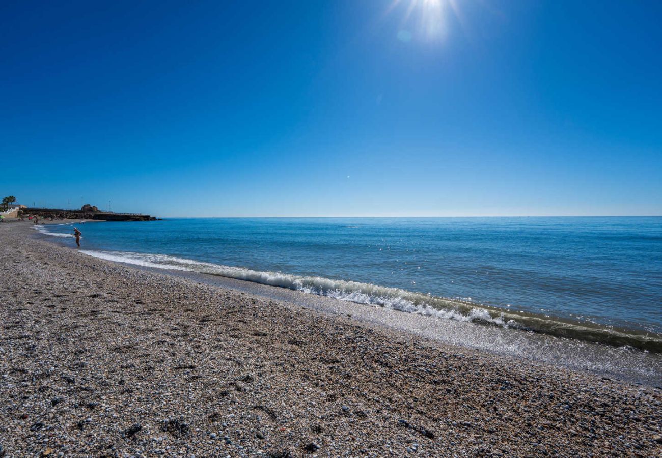 Ferienwohnung in Nerja - Stella Maris Nerja Beachfront Apartment, Sea View 