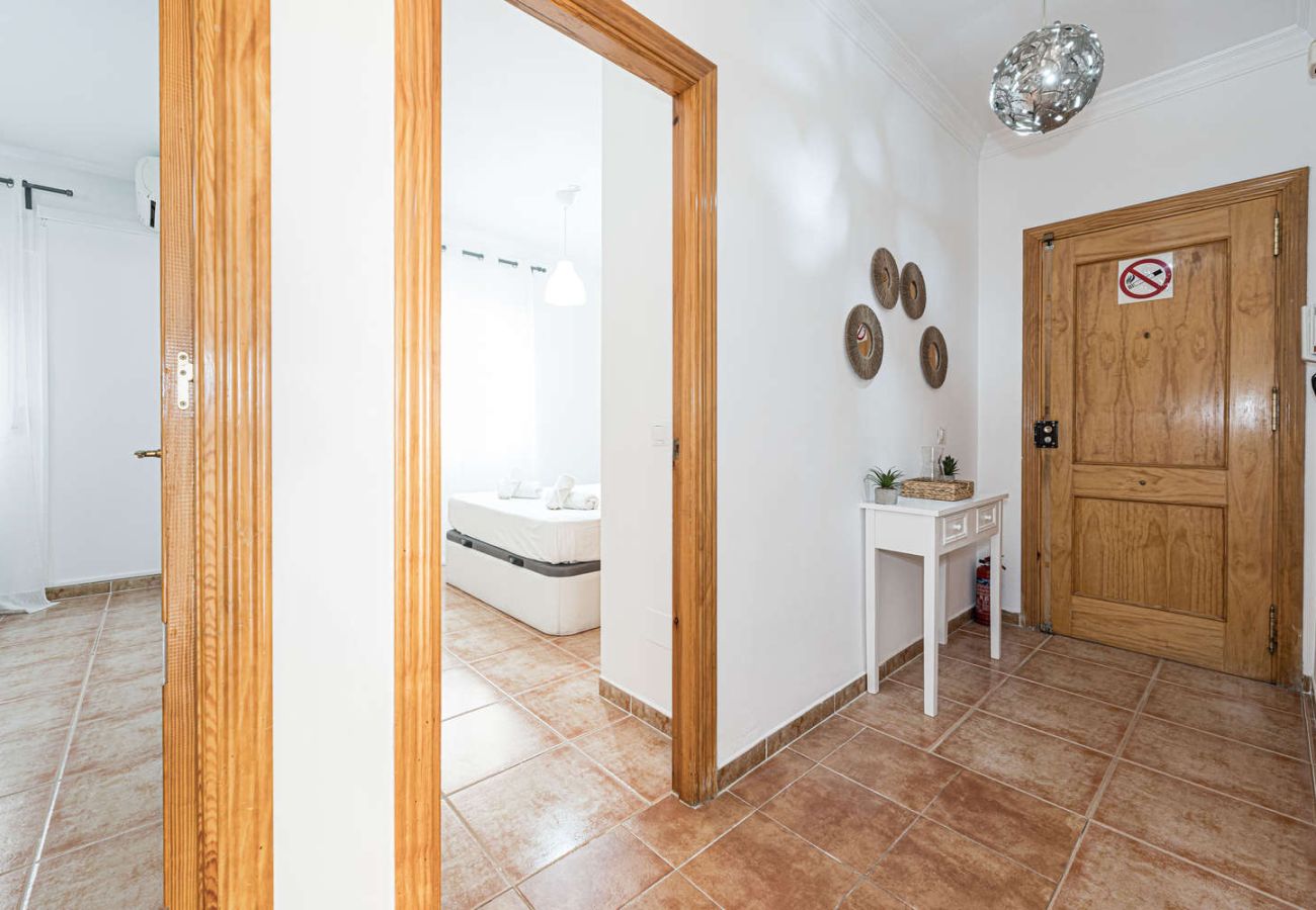 Ferienwohnung in Nerja - Torrecilla Urban Beach Nerja: Moderne Ferienwohnung mit Dachpool