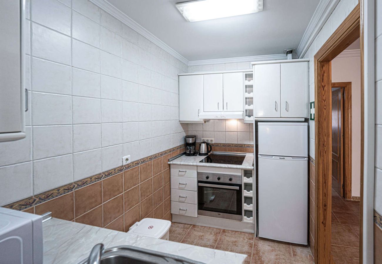 Ferienwohnung in Nerja - Torrecilla Urban Beach Nerja: Moderne Ferienwohnung mit Dachpool