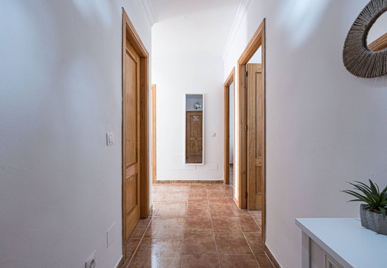 Ferienwohnung in Nerja - Torrecilla Urban Beach Nerja: Moderne Ferienwohnung mit Dachpool