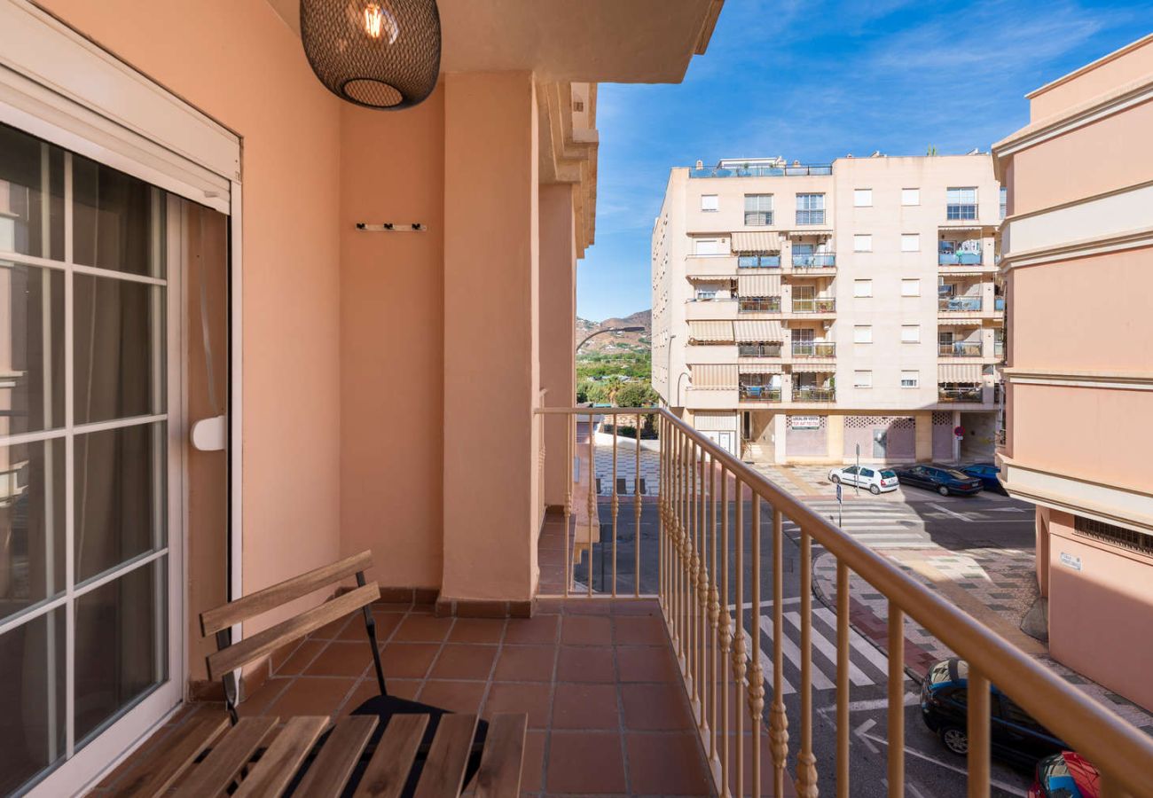 Ferienwohnung in Nerja - Torrecilla Urban Beach Nerja: Moderne Ferienwohnung mit Dachpool
