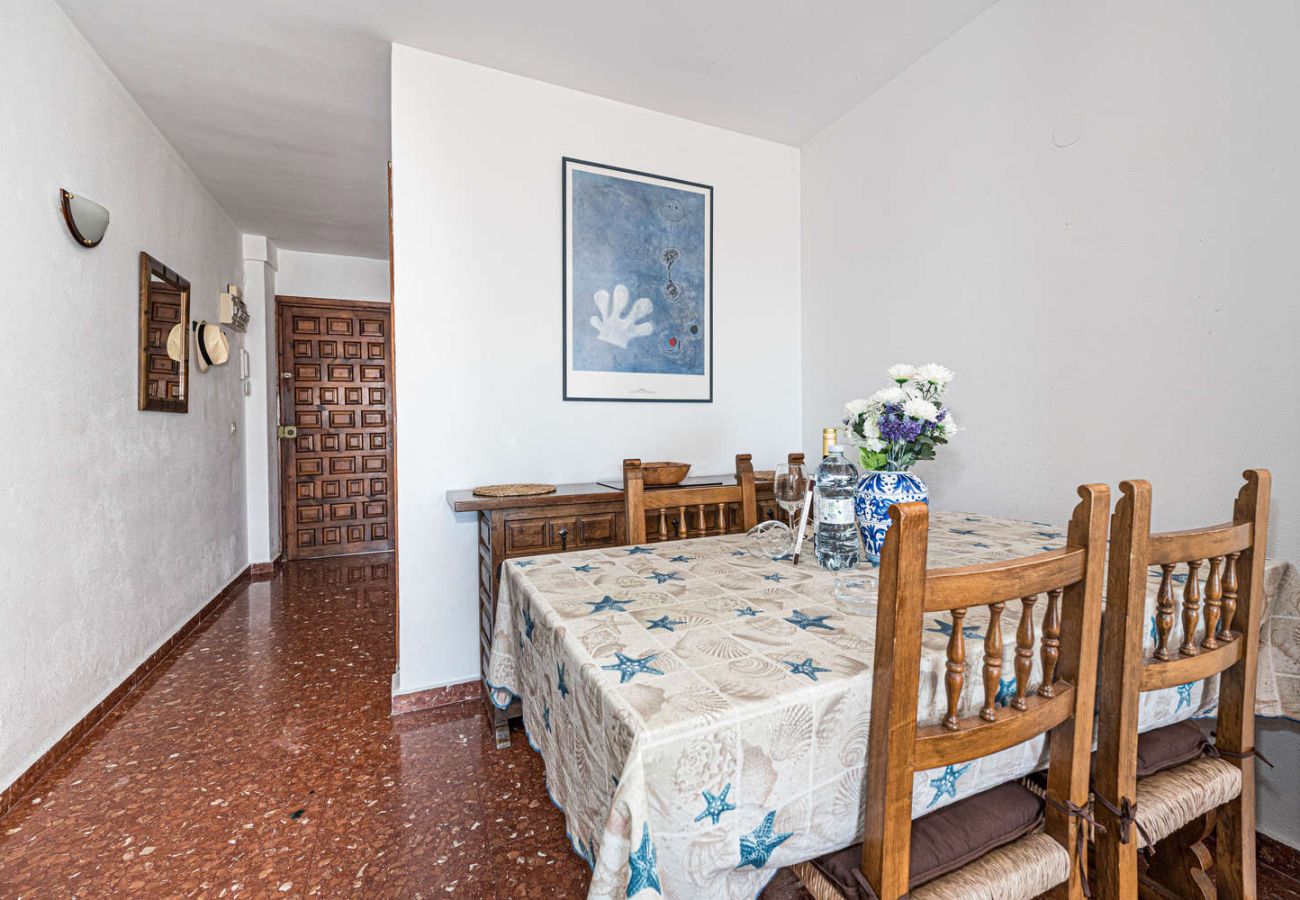 Esstisch in der Ferienwohnung Acapulco 18, ideal für Familien