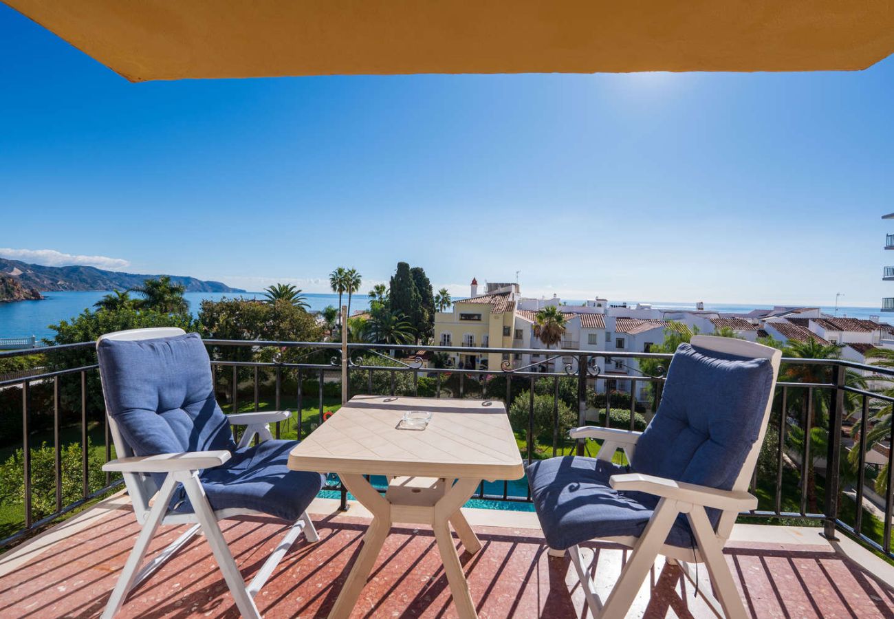 Privater Balkon der Ferienwohnung Acapulco 18 mit Meerblick