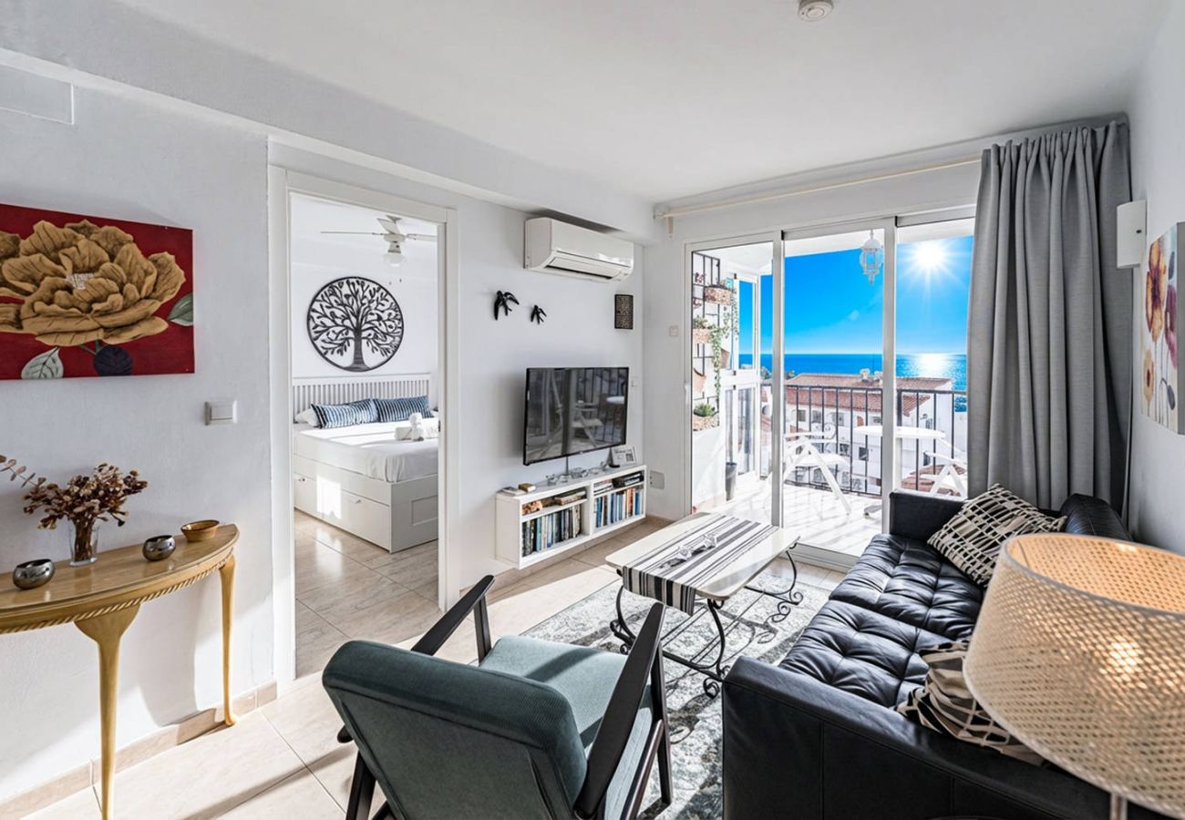 Ferienunterkunft Miami 5 mit Gemeinschaftspool in Nerja