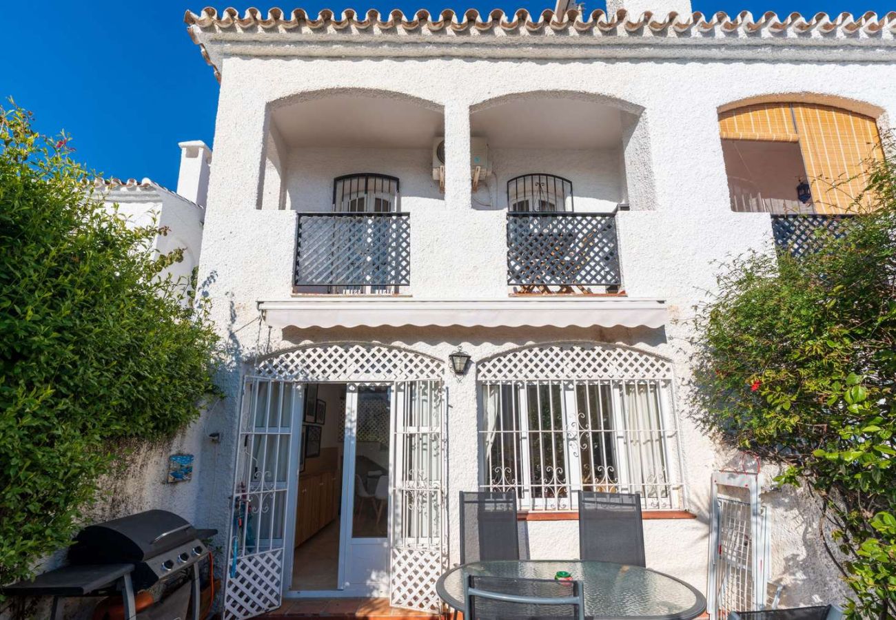 Ferienwohnung in Nerja - Casa Lena Verano Azul Nerja: Familien-Duplex mit Meerblick