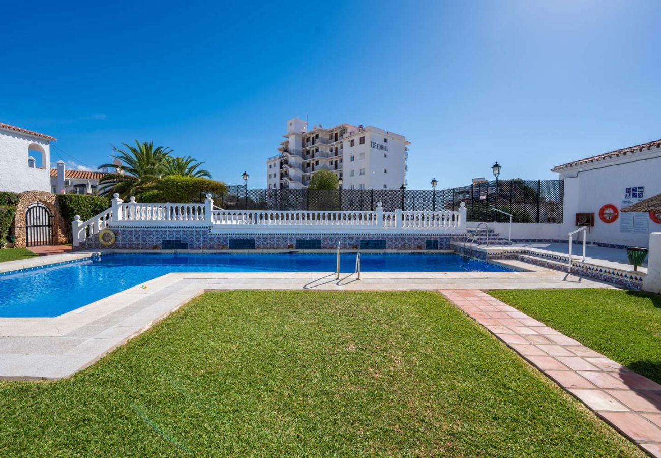 Ferienwohnung in Nerja - Casa Lena Verano Azul Nerja: Familien-Duplex mit Meerblick