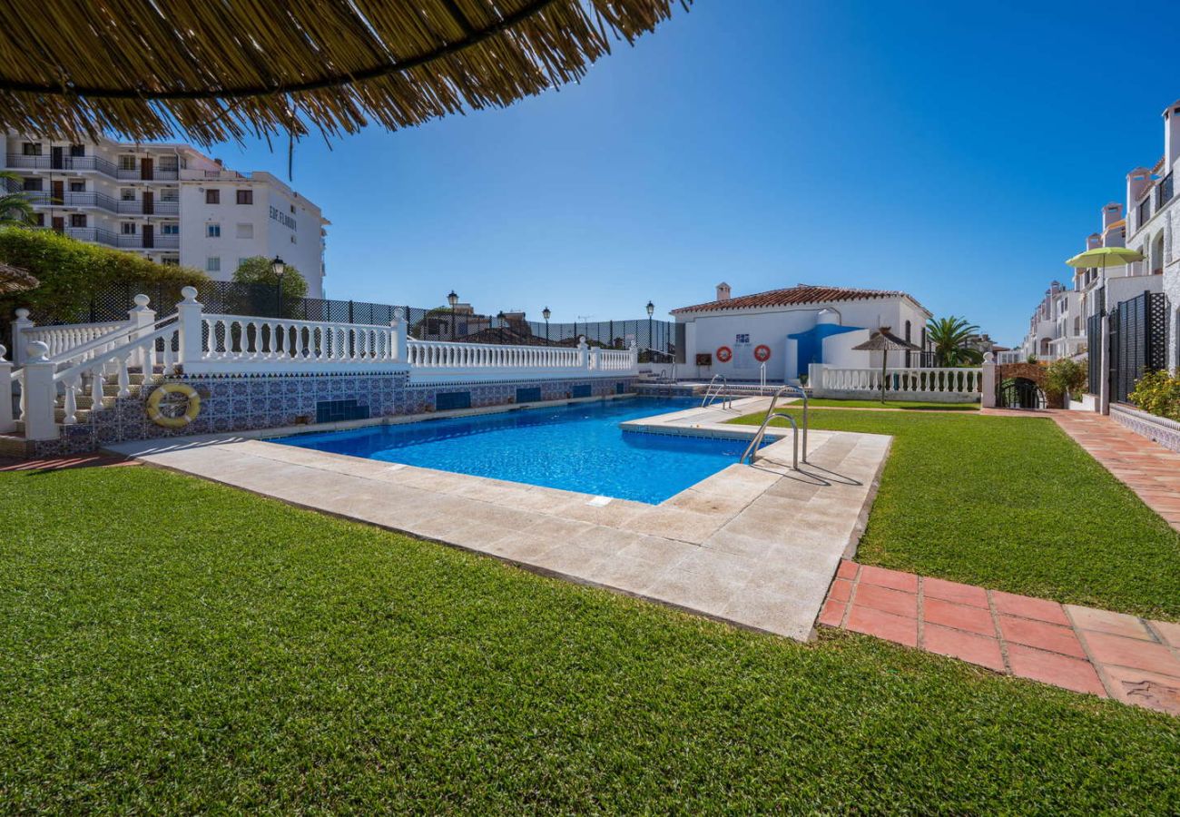 Ferienwohnung in Nerja - Casa Lena Verano Azul Nerja: Familien-Duplex mit Meerblick