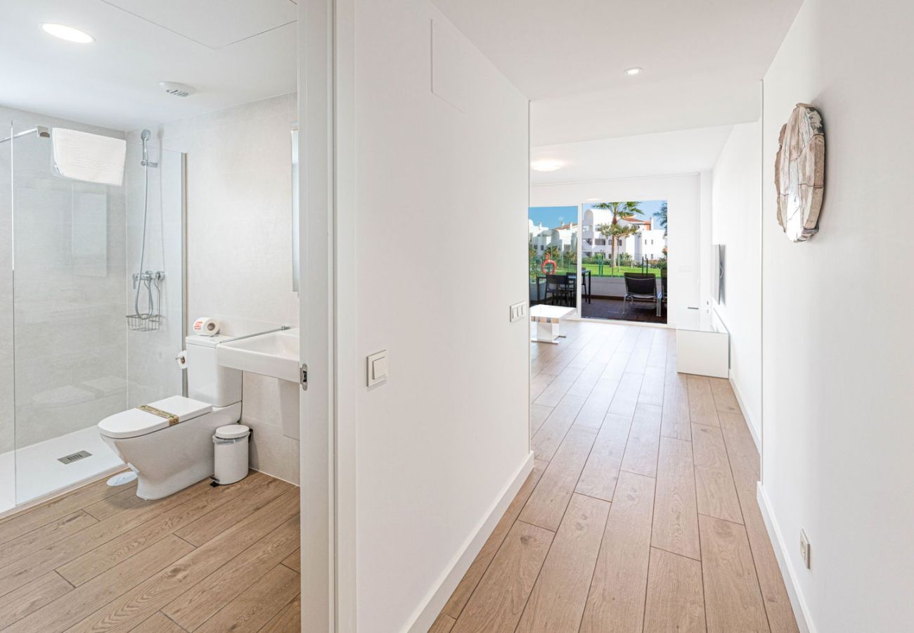 Ferienwohnung in Torrox Costa - Isea Calaceite 1111: Luxus-Apartment mit Meer- und Poolblick