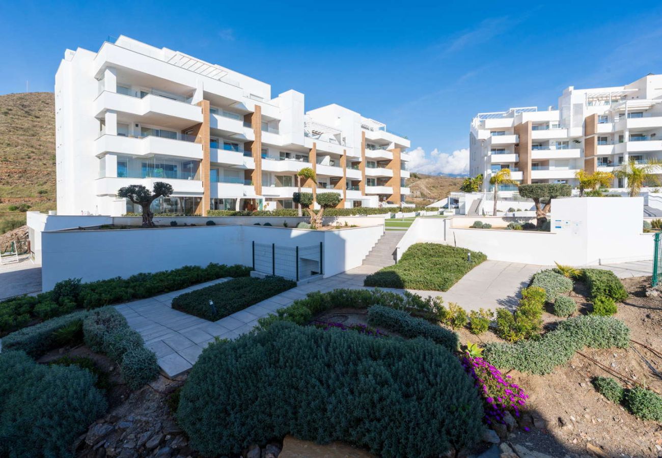Ferienwohnung in Torrox Costa - Isea Calaceite 1111: Luxus-Apartment mit Meer- und Poolblick