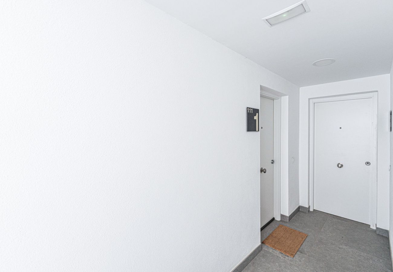 Ferienwohnung in Torrox Costa - Isea Calaceite 1111: Luxus-Apartment mit Meer- und Poolblick