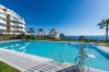 Ferienwohnung in Torrox Costa - Isea Calaceite 1111: Luxus-Apartment mit Meer- und Poolblick