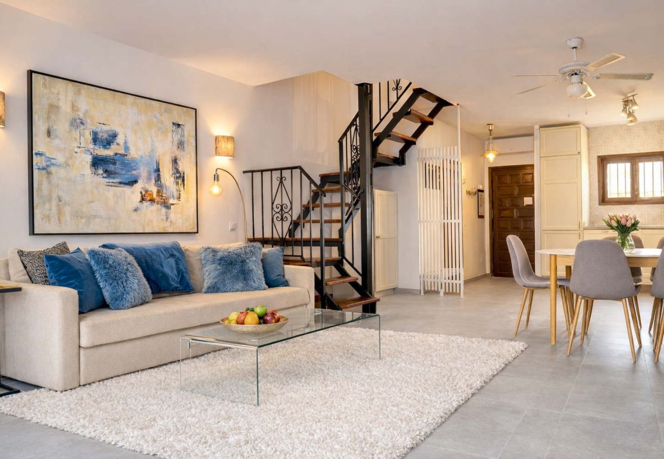 Doppelhaushälfte in Nerja - Casa Lavanda – Ferienhaus in Nerja mit Meerblick und Pool